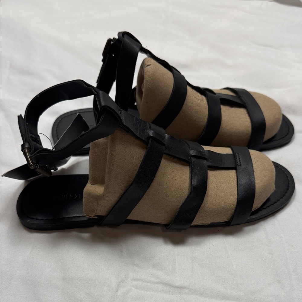 Forever 21 Elegant Black Strappy Sandals size 9 women sit high on ankle - Picture 12 of 12